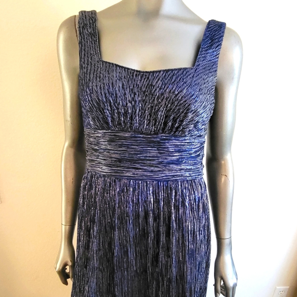 222B. Joseph Ribkoff Sparkly blue and silver dress Size 10